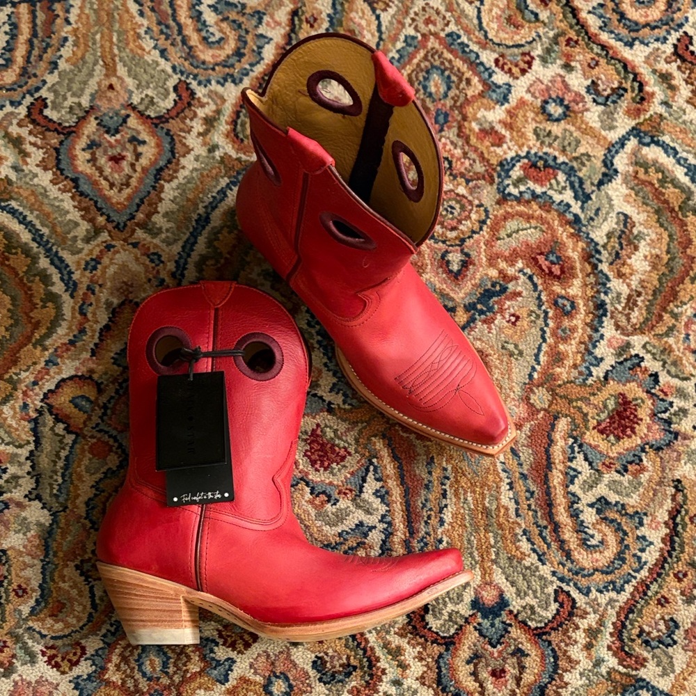 BLACK STAR NWT Red Leather Western Boots w stacked heel, handcrafted in Mexico - Picture 7 of 8